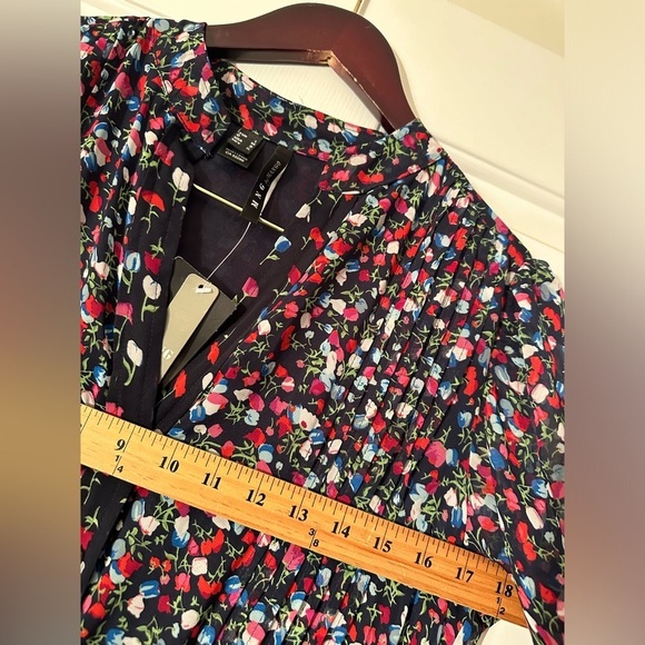 MANGO MNG Size 8 Black Long Sleeve Tulip Floral Split V Neck Button Front MAXI - Picture 12 of 13